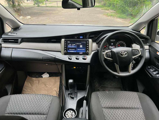 Toyota Innova Crysta ZX MT 7 STR DSL