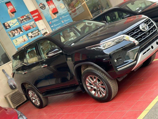 Toyota Fortuner 2.8L 4x4 AT