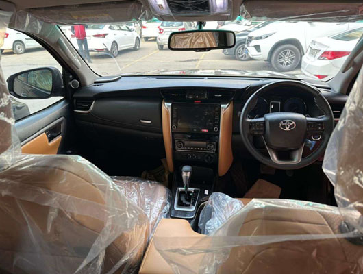 Toyota Fortuner 2.8L 4x4 AT
