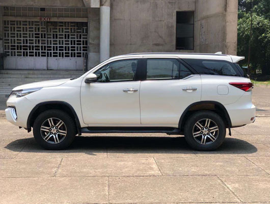 Toyota Fortuner 4*2 AT Dsl