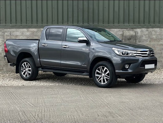 Toyota Hilux 2.8L 4x4 MT DSL