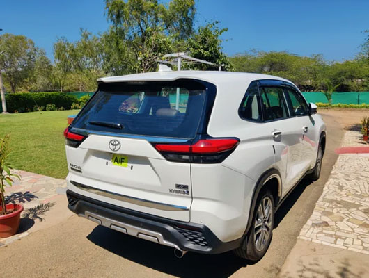 Toyota Innova Hycross Hybrid ZX 7 Seater AT Ptl