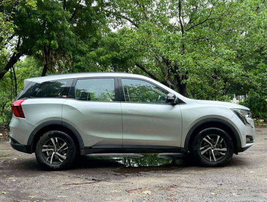 Mahindra XUV700 AX5 AT Dsl