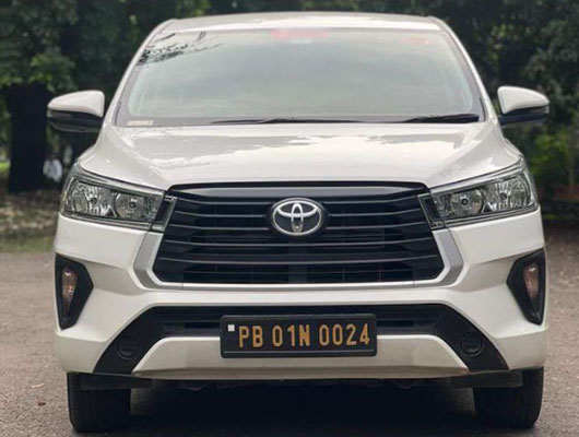 Toyota Innova Crysta AT Dsl 7 Str