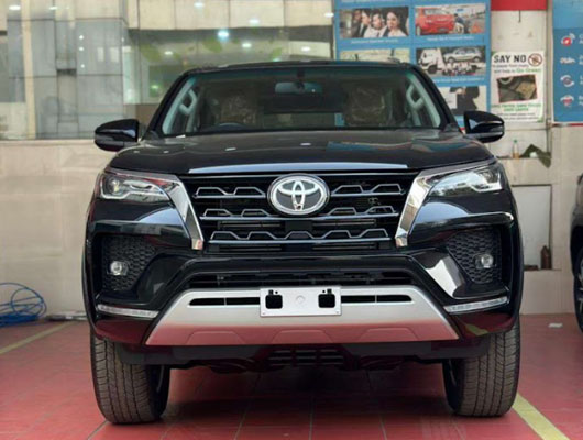 Toyota Fortuner 2.8L 4x4 AT